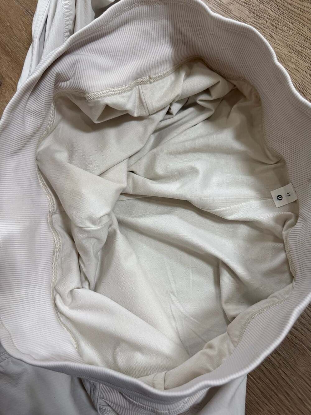 Lululemon White Lined Mid Rise Jogger Pants Women’s Size 12 Athleisure - Picture 14 of 16